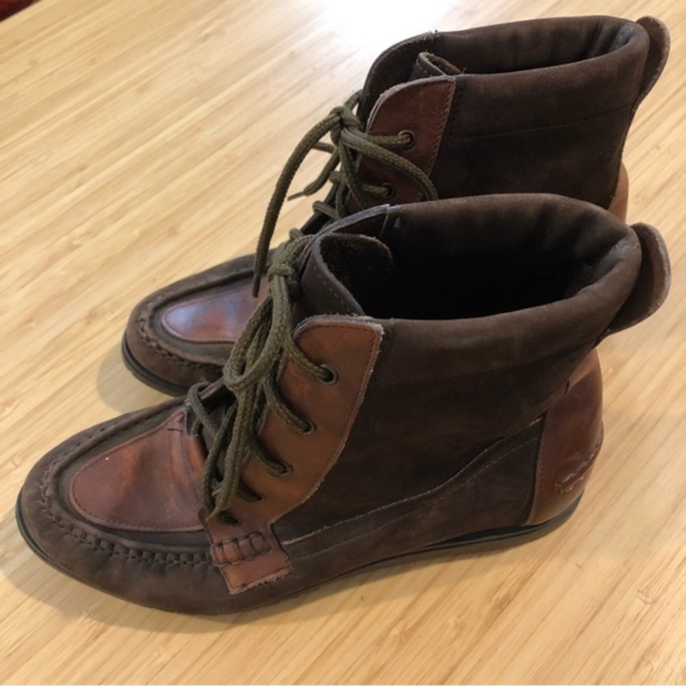 Maine Woods Hand Sewn Ankle Boots 6